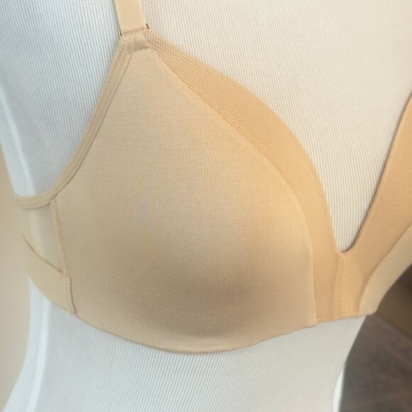 All . You. LIVELY Women's All Day Deep V Wire Free Bra beige bra, size 34C - Picture 2 of 9